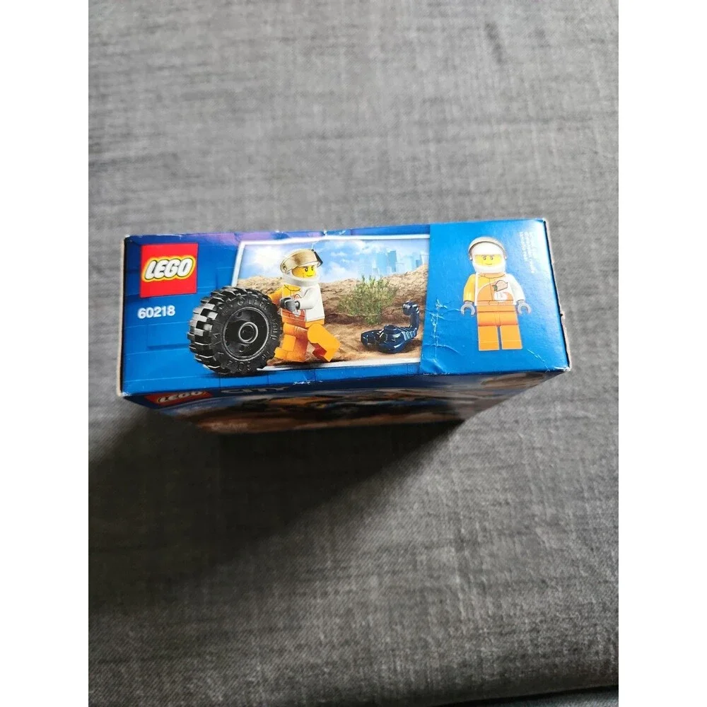 Lego City 60218 Desert Rally Racer Retired Set New in Sealed Box - 75 Pcs